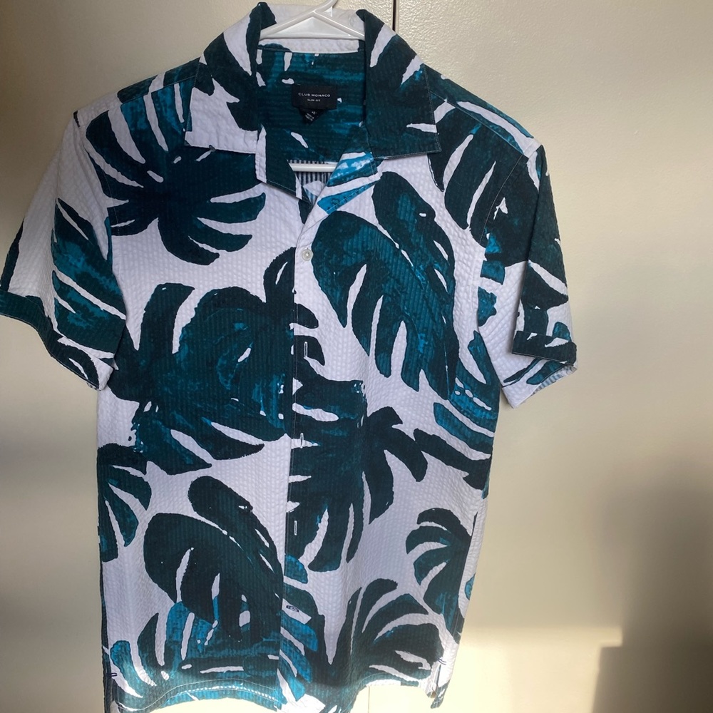 SOLD Textured Short Sleeve Club Monaco shirt